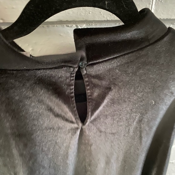 Sz XL Loft Faux Velvet Top - Picture 5 of 5